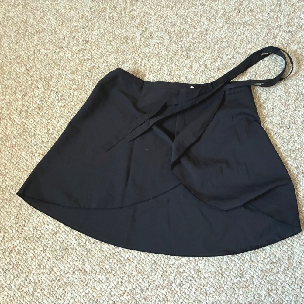 Sansha Signature Ballet Dance Black Tie Wrap Flared Skirt Size 2